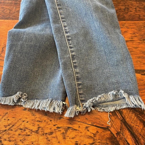 Lucky Brand Lolita Super Skinny Jeans Frayed Edge Size 14 - Picture 9 of 9
